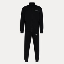 𝑾𝒆𝒂𝒓𝒊𝒔𝒕 𝑪𝒂𝒔𝒖𝒂𝒍 𝑻𝒓𝒂𝒄𝒌𝒔𝒖𝒊𝒕-𝑩𝒍𝒂𝒄𝒌