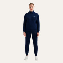 𝐖𝐞𝐚𝐫𝐢𝐬𝐭 𝐂𝐚𝐬𝐮𝐚𝐥 𝐓𝐫𝐚𝐜𝐤𝐬𝐮𝐢𝐭-𝐍𝐚𝐯𝐲